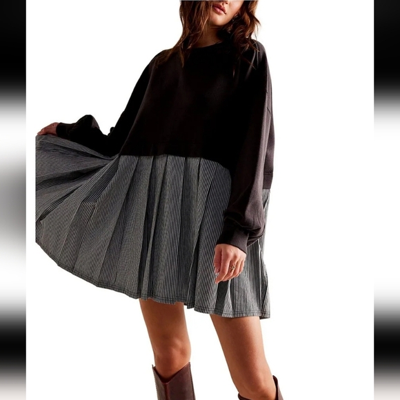 Free People - Eleanor Striped Crew Neck Long Sleeve Pleated Sweatshirt/dress - Picture 4 of 9
